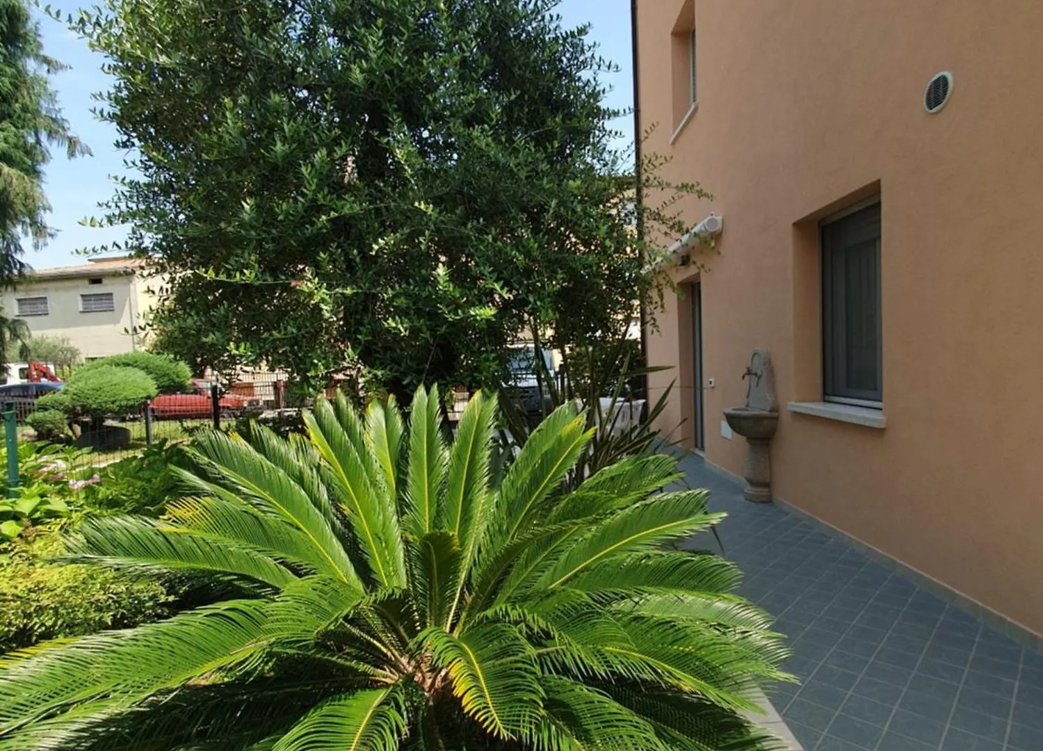 A Lovely Little House Saló Italia