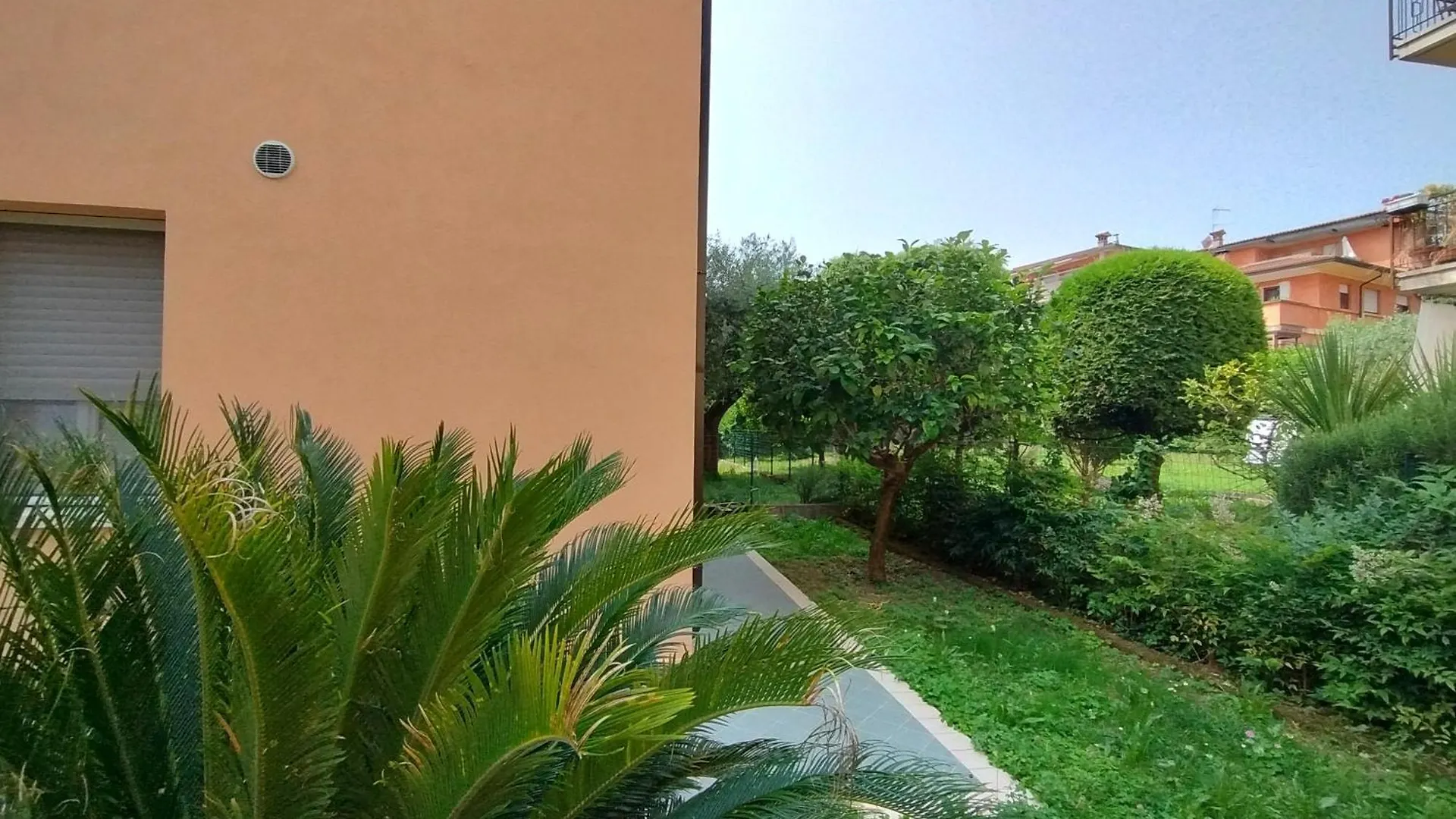A Lovely Little House سالو شقة