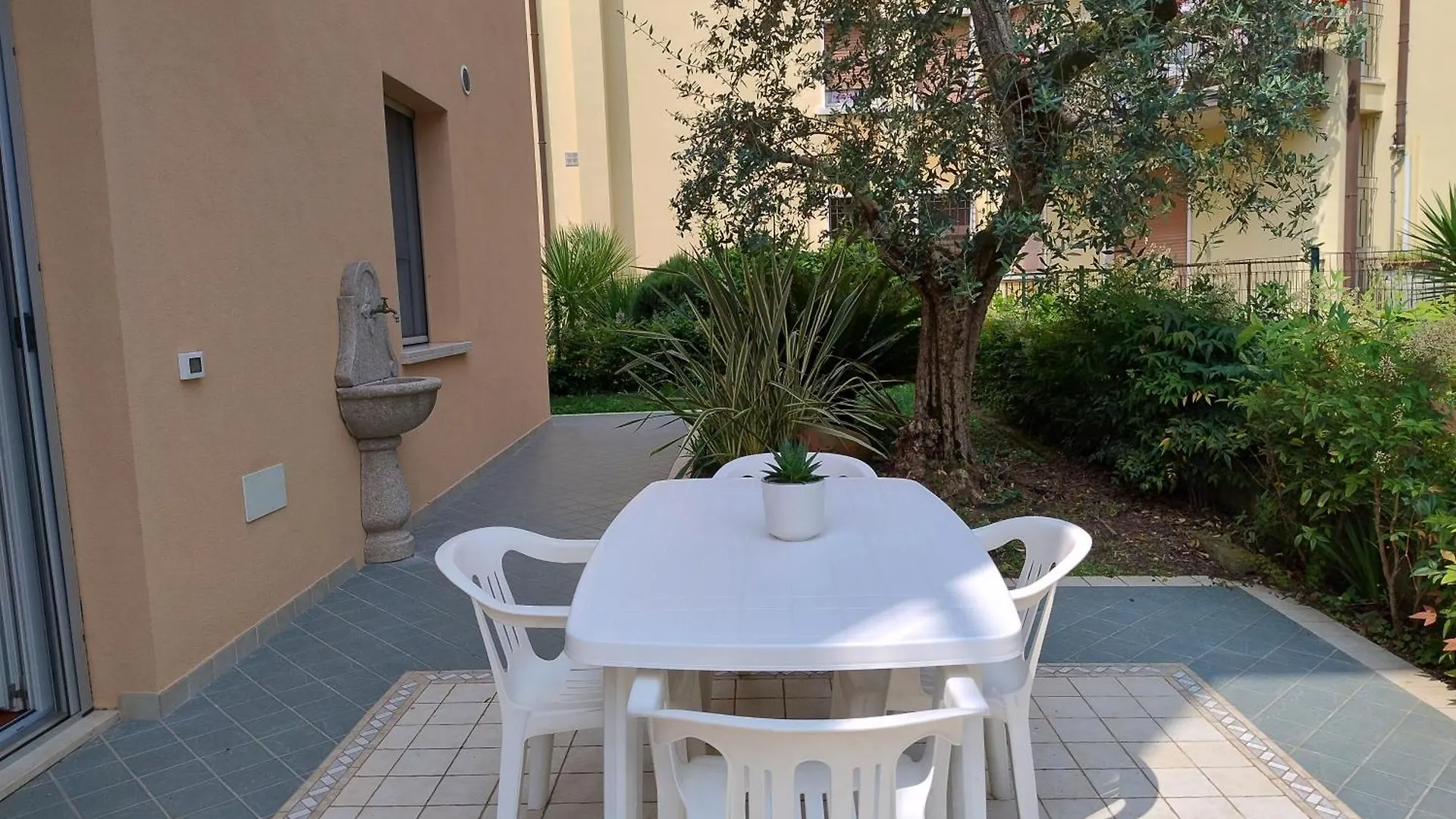 شقة A Lovely Little House سالو إيطاليا